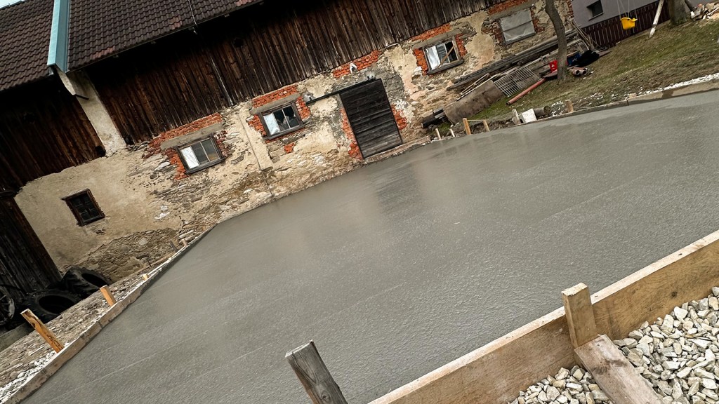 Erstellung einer Bodenplatte aus Stahlbeton